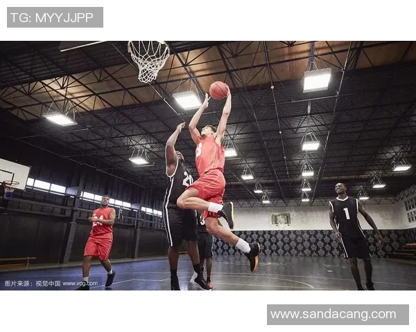 篮球明星短袖热销中运动时尚与舒适完美结合让你在球场上尽显风采